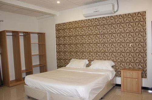 Photo 15 - Al Amoria Furnished Apartments 3