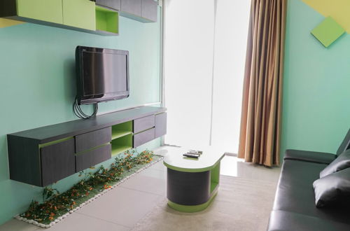 Foto 7 - Elegant and Comfy 1BR Green Central City Apartment