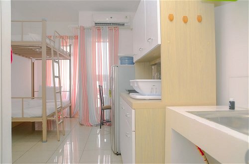 Photo 9 - Green Bay Pluit Studio Apartment with 2 Single Beds