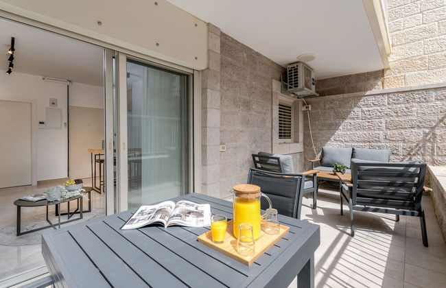 Stylish one BDR with balcony - Foto 12