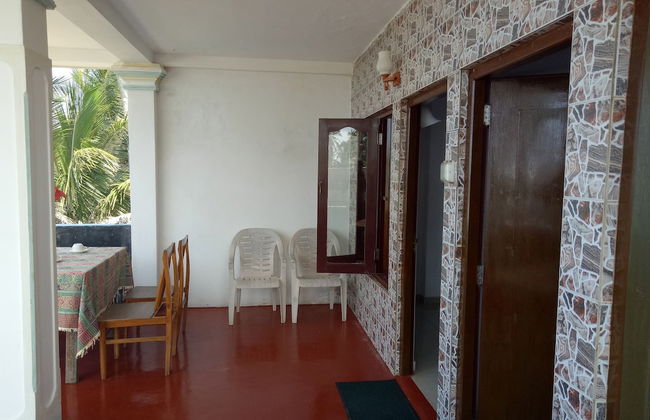 Githmini Beach Guest House & Toures - Foto 14