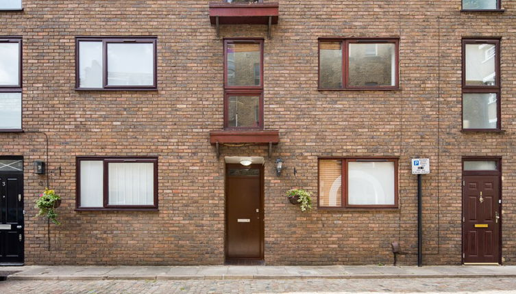 Photo 1 - Richardsons Mews by Lime Street