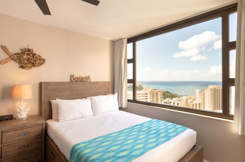 Foto 4 - Deluxe 32nd Floor Condo - Gorgeous Ocean Views, Free Wifi & Parking! by Koko Resort Vacation Rentals