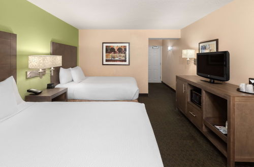 Photo 12 - La Quinta Inn & Suites by Wyndham San Antonio Medical Ctr NW