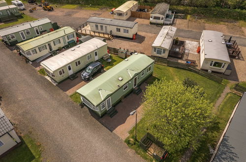 Photo 26 - 2 Bedroom Caravan in Lochlands Leisure Park