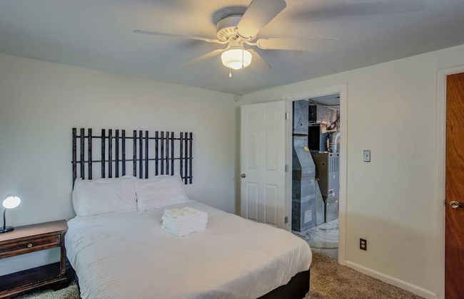Palmer Park Trails & Space 4 Bdrm Cntrl Location - Photo 3
