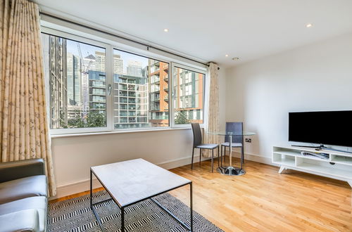 Foto 9 - Cosy Studio Apartment in Canary Wharf