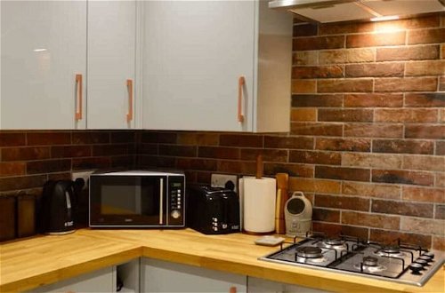 Photo 9 - Lovely Traditional 2 Bedroom Flat in Haymarket