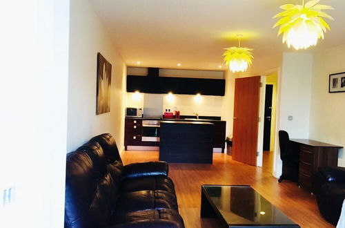 Photo 10 - Birmingham Serviced Apartment- Ryland