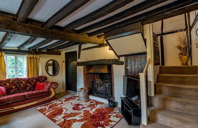Yew Tree Cottage- Sleeps 12, Garden & Pet-friendly - Photo 22