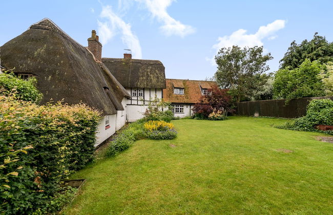 Yew Tree Cottage- Sleeps 12, Garden & Pet-friendly - Photo 30