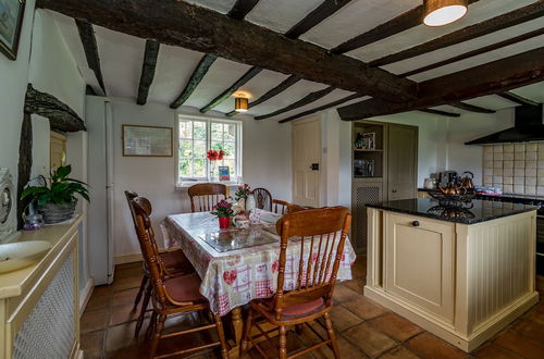 Foto 15 - Yew Tree Cottage- Sleeps 12, Garden & Pet-friendly