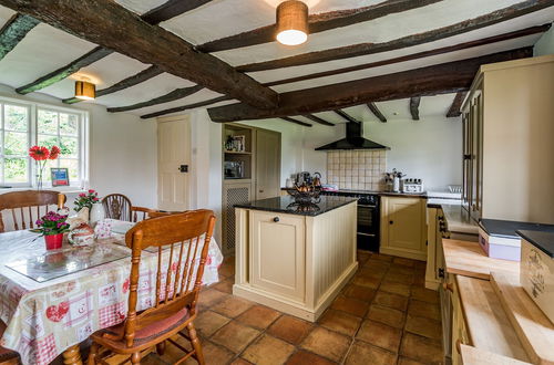 Foto 16 - Yew Tree Cottage- Sleeps 12, Garden & Pet-friendly