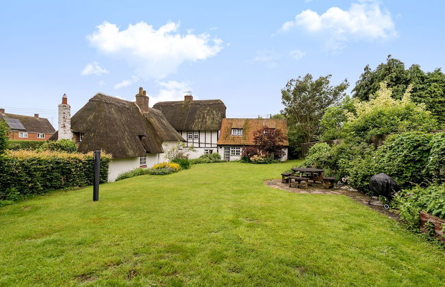 Yew Tree Cottage- Sleeps 12, Garden & Pet-friendly - Photo 33
