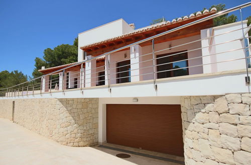 Foto 26 - Luxurious & Secluded Villa - Private Pool, Walk to the Beach & Moraira: Villa Ampolla 2