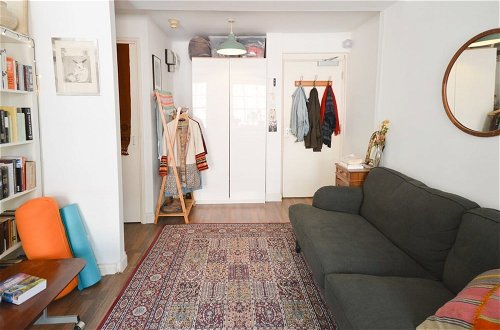 Foto 8 - Bright and Cosy Studio Apartment in Stokes Croft