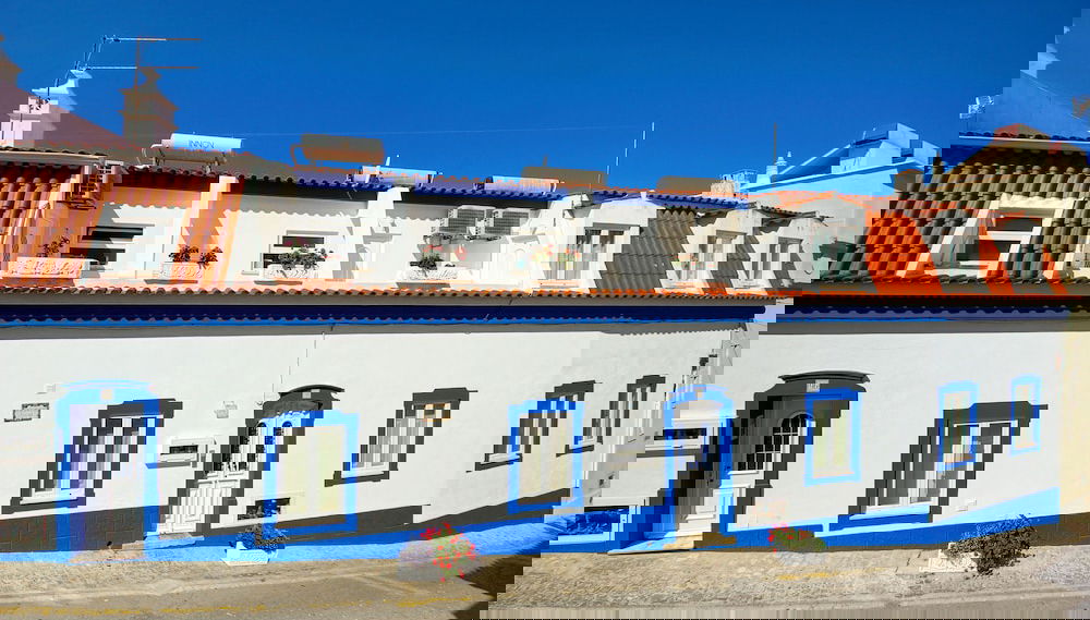 Primary image