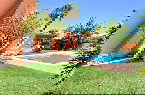 Foto 17 - Villa in Quiet Area with Private Pool near Golf Courses & Marina