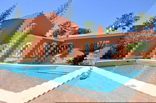 Foto 22 - Villa in Quiet Area with Private Pool near Golf Courses & Marina