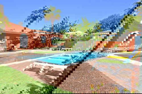 Foto 21 - Villa in Quiet Area with Private Pool near Golf Courses & Marina