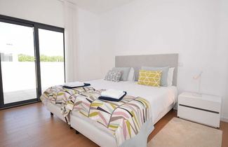 Photo 3 - Modern Villa With Private Pool, Near the Beautiful Beach of Foz de Arelho