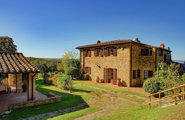Farmhouse in Citta Della Pieve With Pool - Photo 1