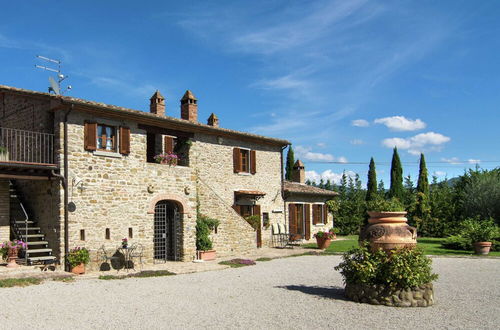 Photo 35 - Holiday Home in Cortona With Pool