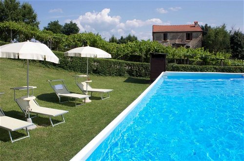 Photo 1 - Belvilla by OYO Apartment in Sassoleone With Pool
