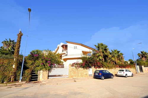 Foto 1 - Lush Holiday Home in Sciacca near Golf Course