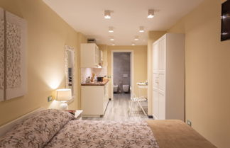 Foto 2 - Carla's Rooms with Private Bathroom & Kitchen