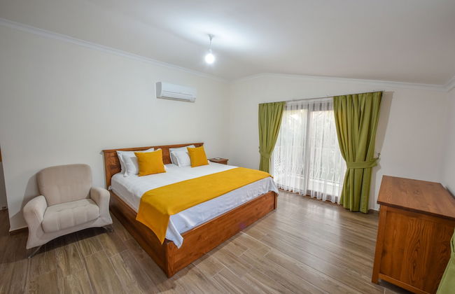 Infinity Rainbow Villa - Photo 3