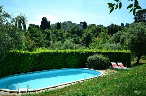 Foto 19 - Charming Holiday Home, Near Lucca With a Private Pool