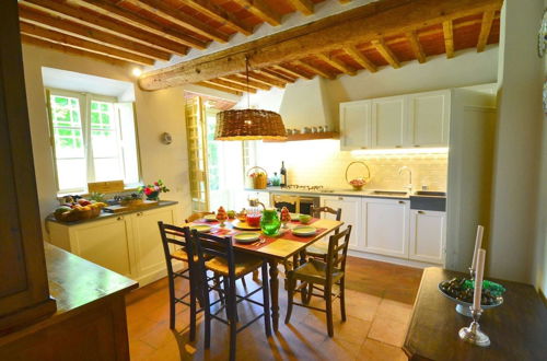 Photo 9 - Charming Holiday Home, Near Lucca With a Private Pool