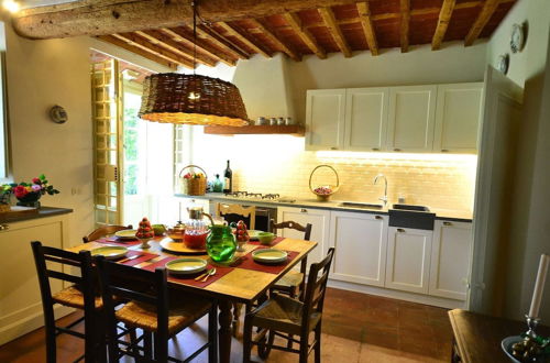 Photo 10 - Charming Holiday Home, Near Lucca With a Private Pool