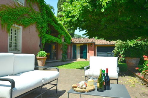 Photo 13 - Charming Holiday Home, Near Lucca With a Private Pool