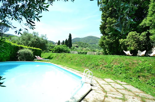 Photo 17 - Charming Holiday Home, Near Lucca With a Private Pool