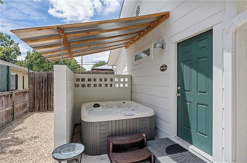 Photo 1 - Bell Haus With Hot Tub