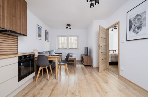 Photo 11 - Lokum Salsa Apartment Cracow by Renters
