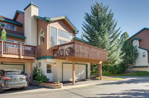 Photo 10 - Cozy Colorado Retreat w/ Deck, Grill & Pool Access