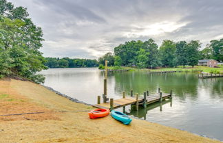 Foto 1 - Riverfront Virginia Home - Dock, Fire Pit & Kayaks