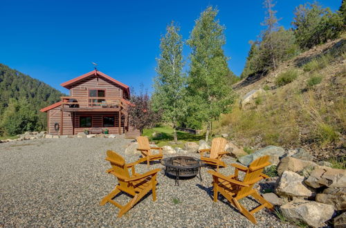 Photo 11 - Secluded Livingston Retreat w/ Deck + Fire Pit
