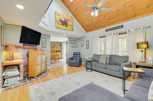 Photo 10 - Searsport Paradise w/ Private Pool & Patio
