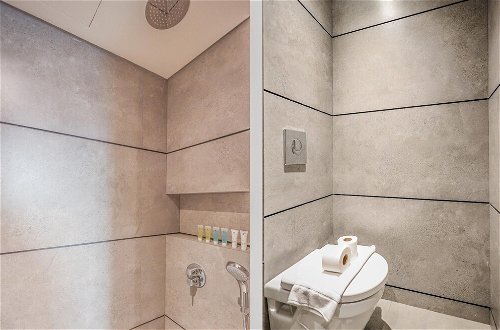 Foto 14 - Elite LUX Holiday Homes - Luxurious 1BR Suite in Signature Livings JVC - Dubai