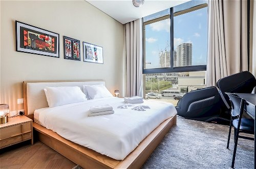 Foto 27 - Elite LUX Holiday Homes - Luxurious 1BR Suite in Signature Livings JVC - Dubai