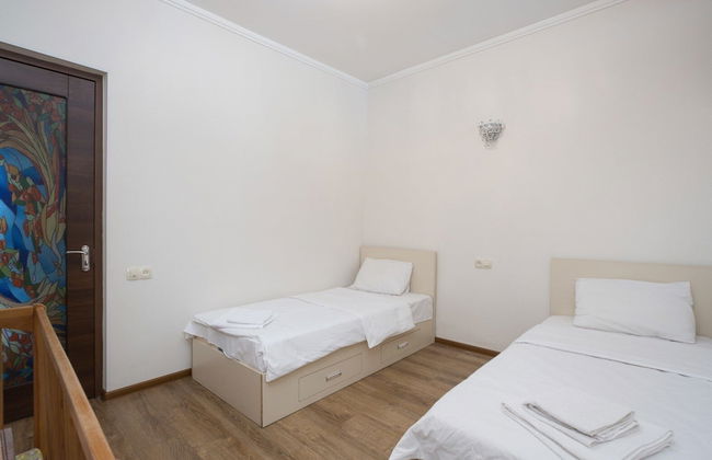 Stay Inn on Sayat Nova 33 - Photo 11