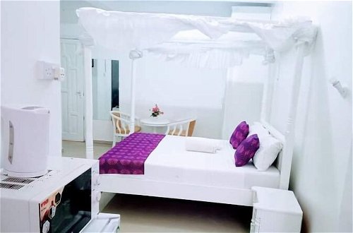 Foto 7 - Lux Suites Bustani studio Apartments