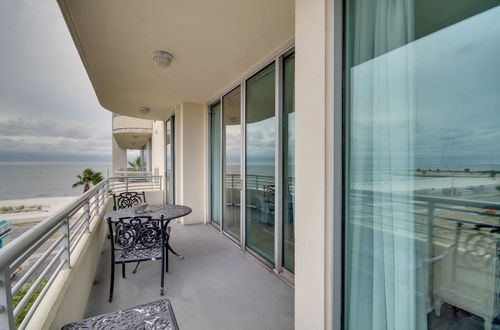 Foto 5 - Beachfront Biloxi Condo: Balcony & Community Perks