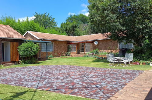 Photo 27 - Charming Randburg Accommodation Near the Olivedale Clinic