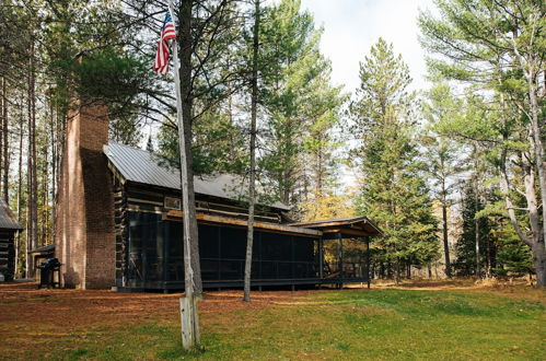 Foto 58 - Uncle Tom's 3BDR Cabin For Nature Lover