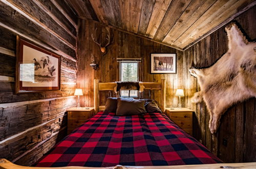 Foto 6 - Uncle Tom's 3BDR Cabin For Nature Lover